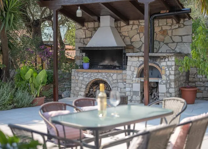 House Of Dimitra Willa