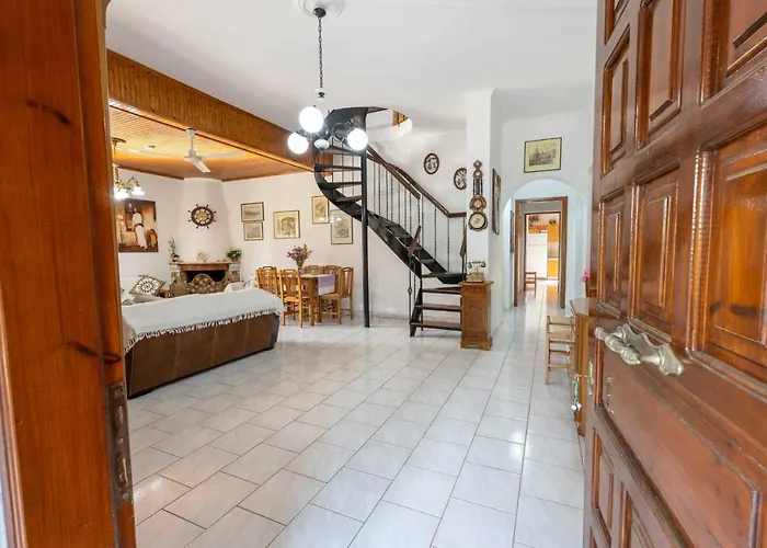House Of Dimitra