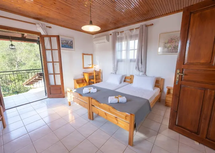 House Of Dimitra Willa